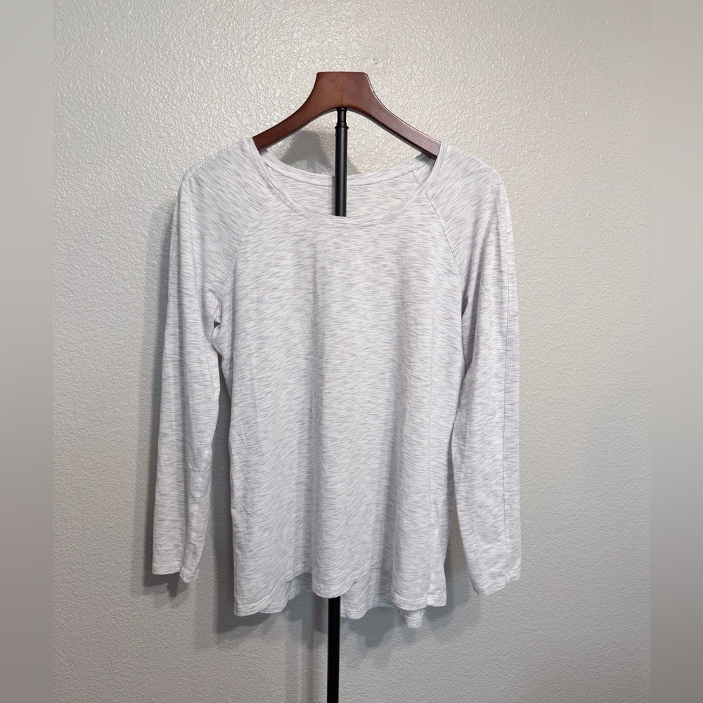 Lululemon 'Emerald' Long Sleeve Workout Shirt in 3 Color Space Dye - Picture 3 of 9